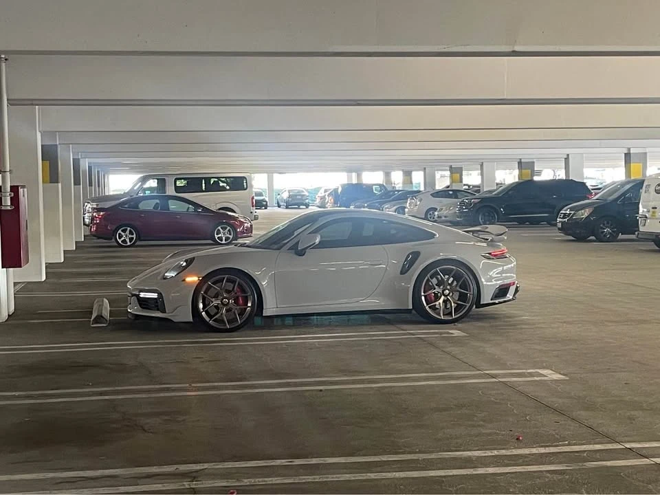 2024 Porsche 992 Turbo - Image 8 of 12