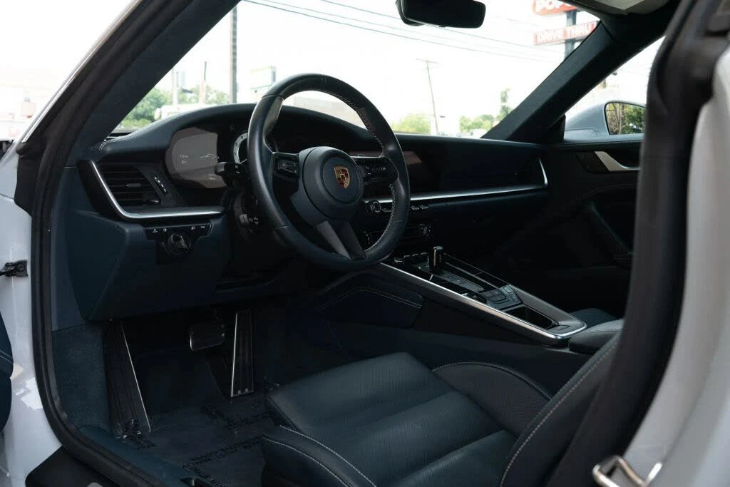 2024 Porsche 992 Turbo - Image 17 of 31