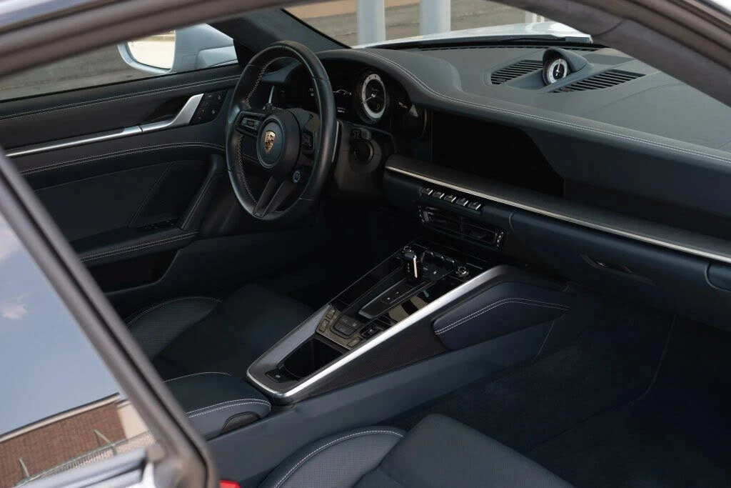 2024 Porsche 992 Turbo - Image 27 of 31