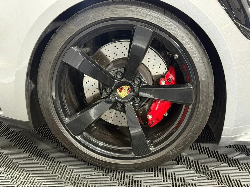 2024 Porsche 992 Turbo - Image 13 of 26