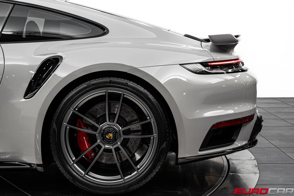 2024 Porsche 992 Turbo - Image 19 of 31