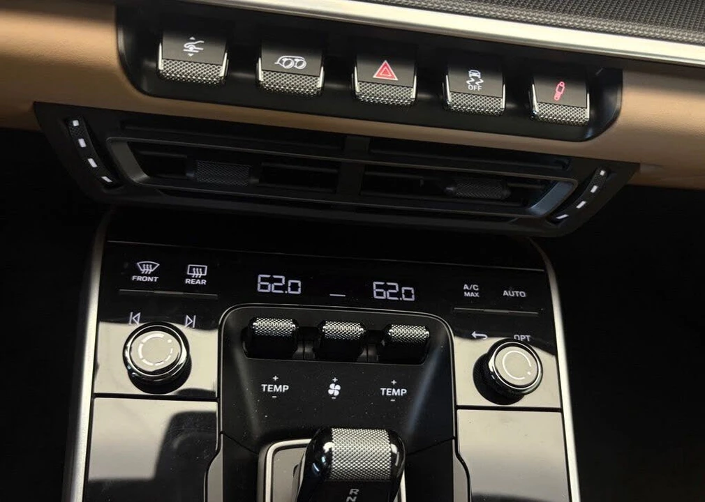 2024 Porsche 992 Turbo - Image 15 of 22