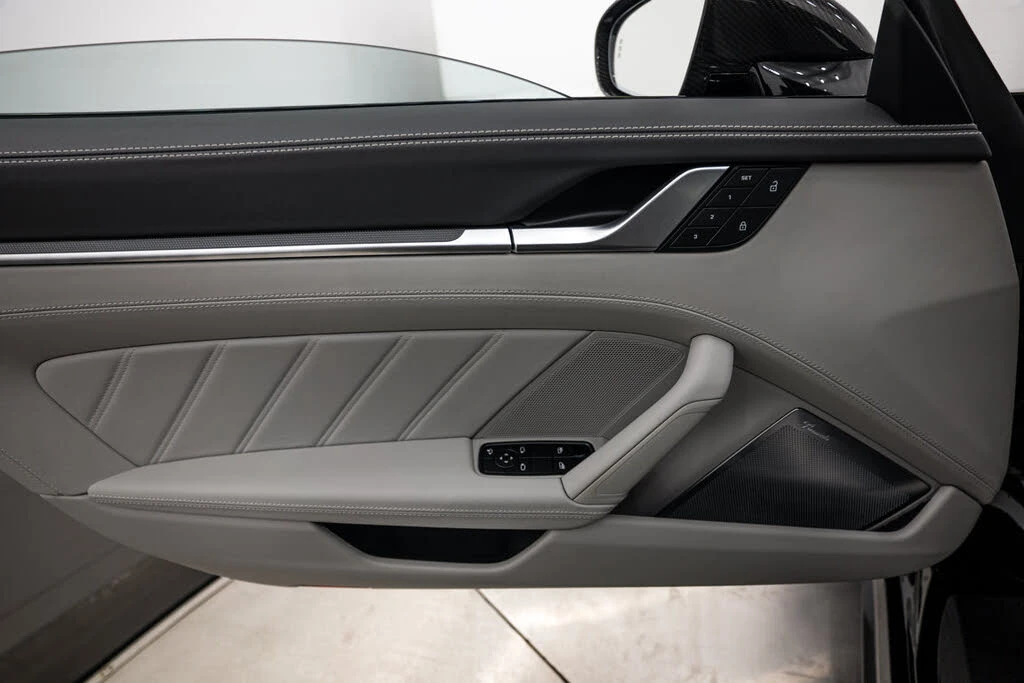 2024 Porsche 992 Turbo - Image 18 of 26