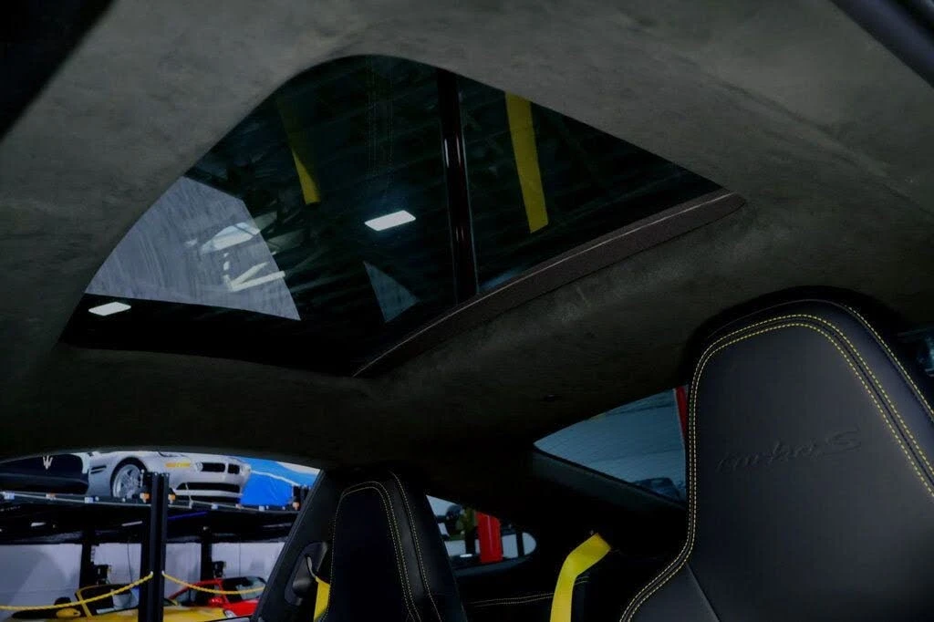 2024 Porsche 992 Turbo - Image 14 of 19