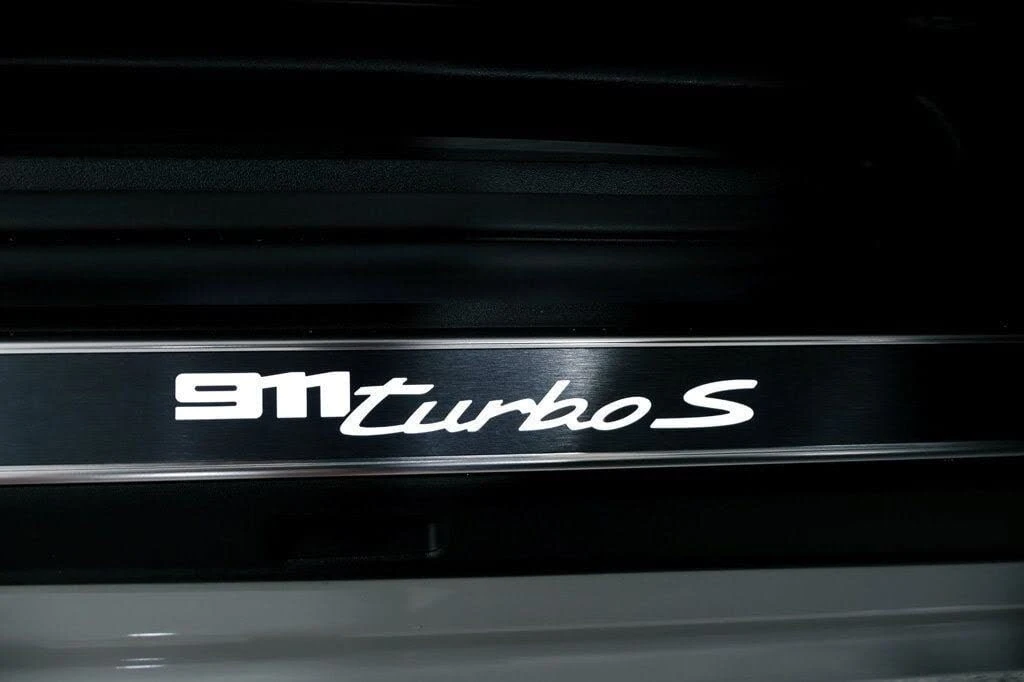 2024 Porsche 992 Turbo - Image 15 of 19