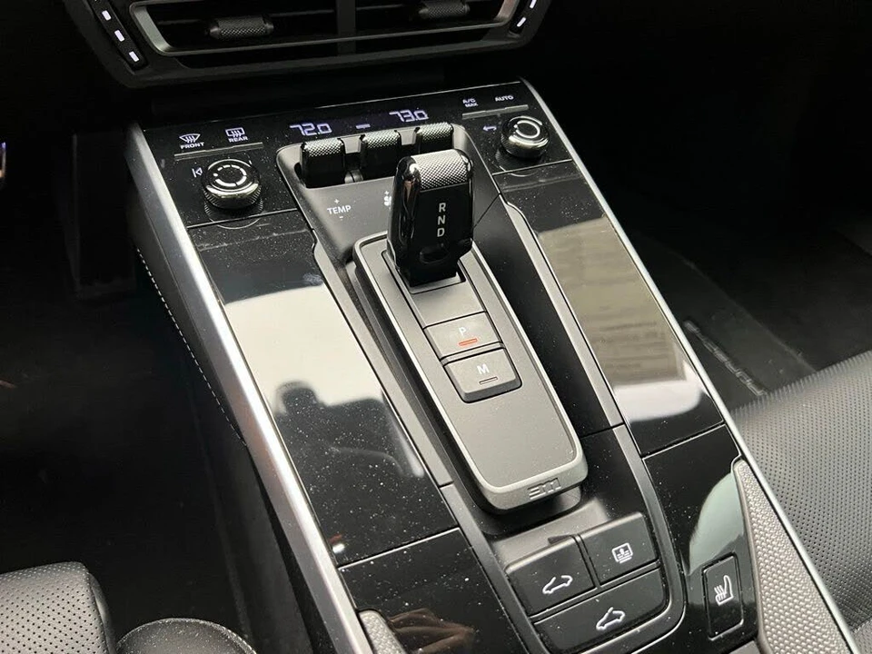 2024 Porsche 992 Turbo - Image 11 of 27