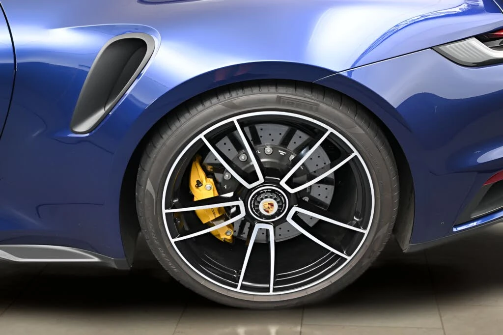 2024 Porsche 992 Turbo - Image 11 of 31