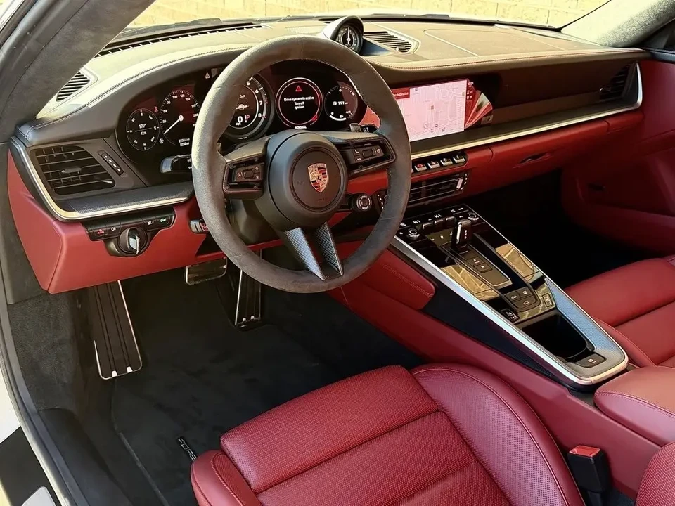 2024 Porsche 992 Turbo - Image 6 of 8