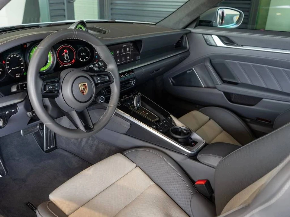 2024 Porsche 992 Turbo - Image 5 of 5
