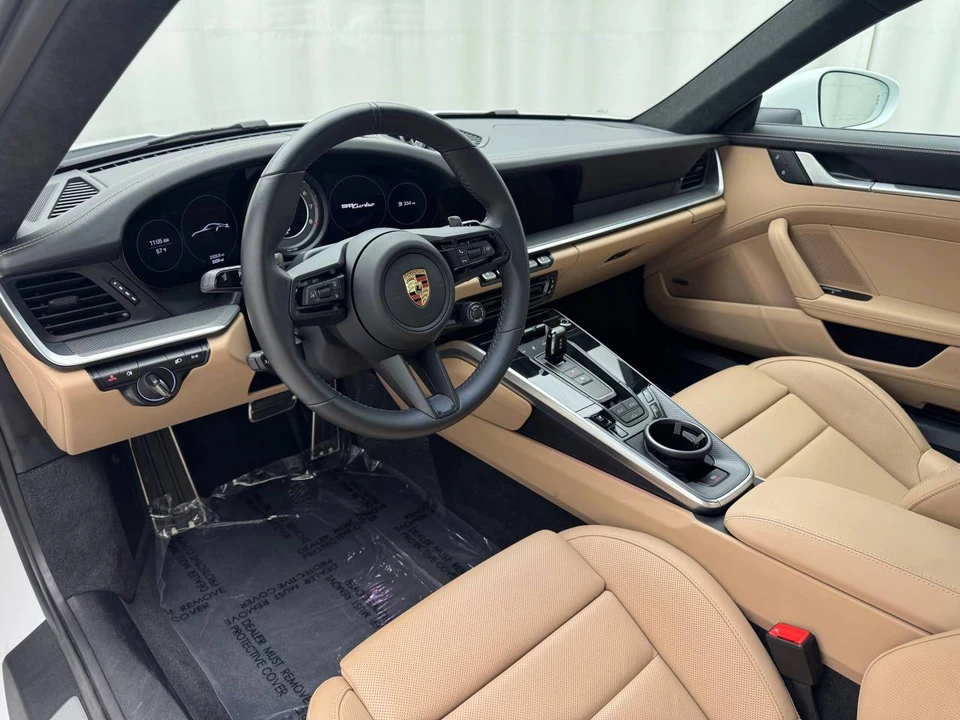 2024 Porsche 992 Turbo - Image 4 of 5