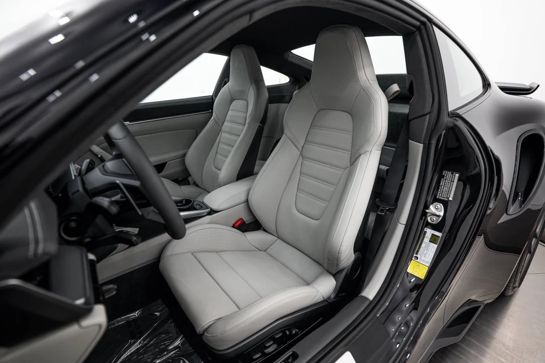 2024 Porsche 992 Turbo - Image 5 of 5