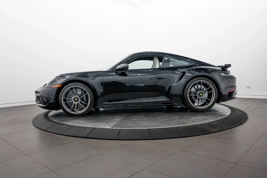 2024 Porsche 992 Turbo - Image 2 of 5