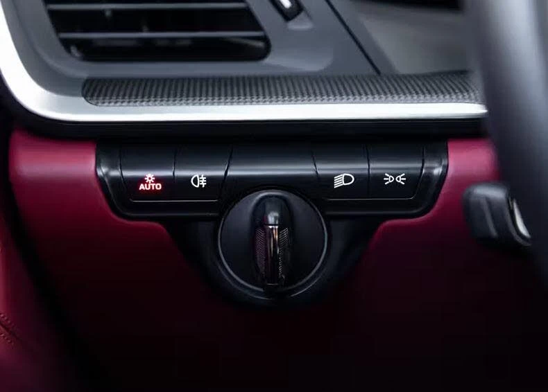 2024 Porsche 992 Turbo S - Image 21 of 31