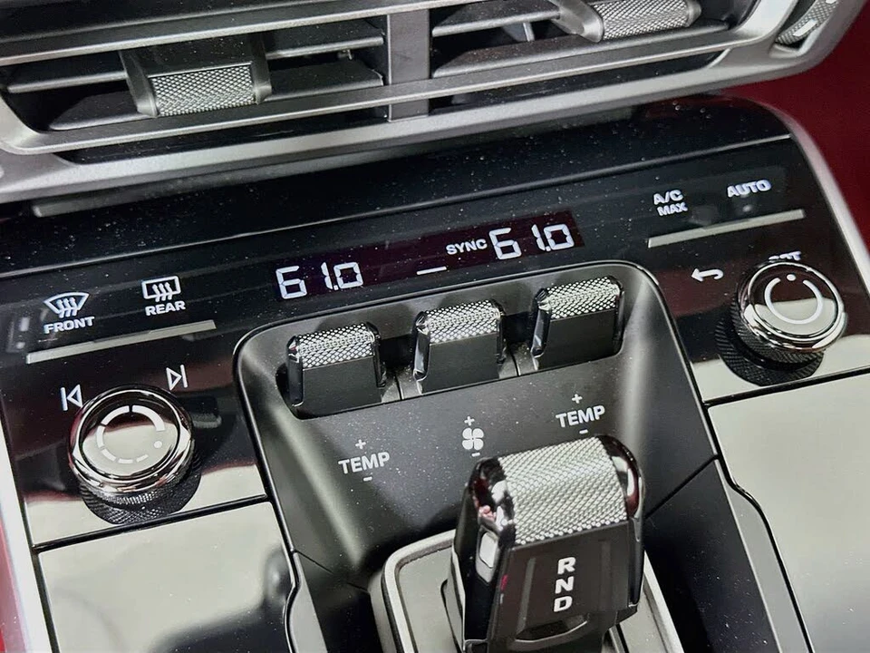2024 Porsche 992 Turbo S - Image 27 of 31