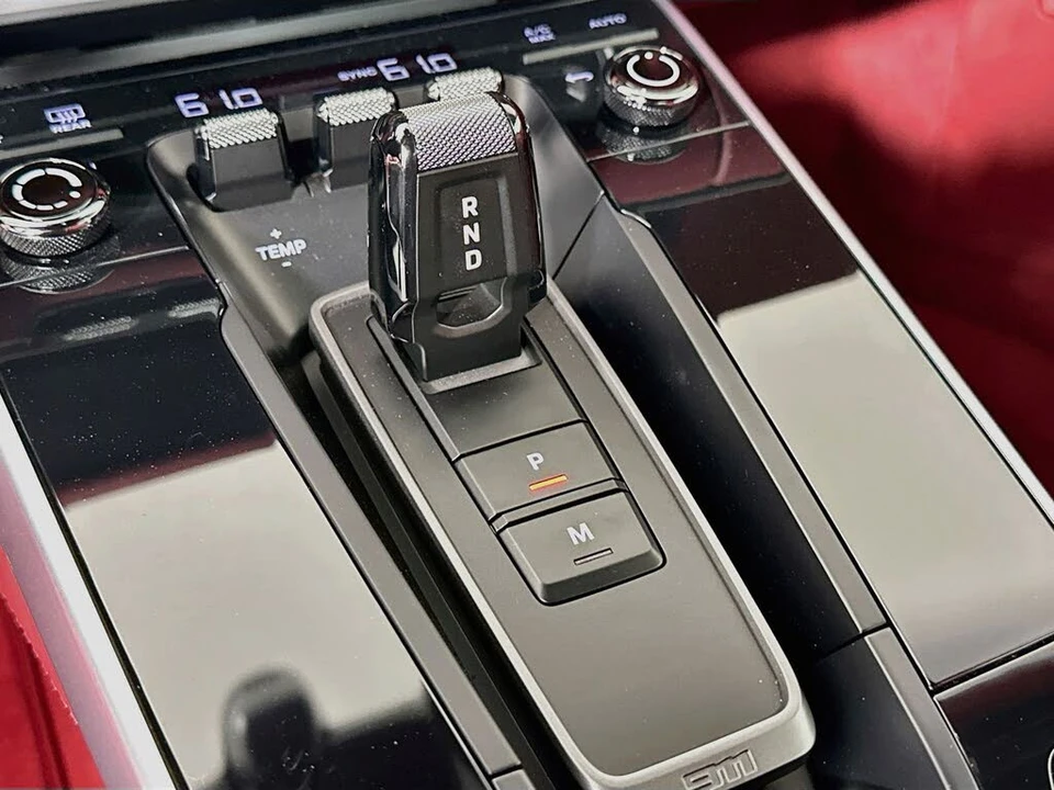 2024 Porsche 992 Turbo S - Image 28 of 31