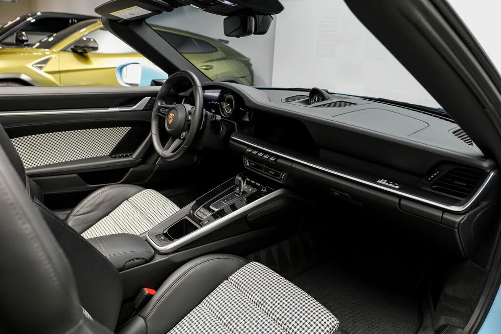2024 Porsche 992 Turbo S - Image 23 of 31