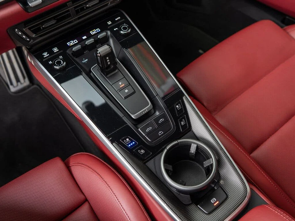 2024 Porsche 992 Turbo S - Image 26 of 31