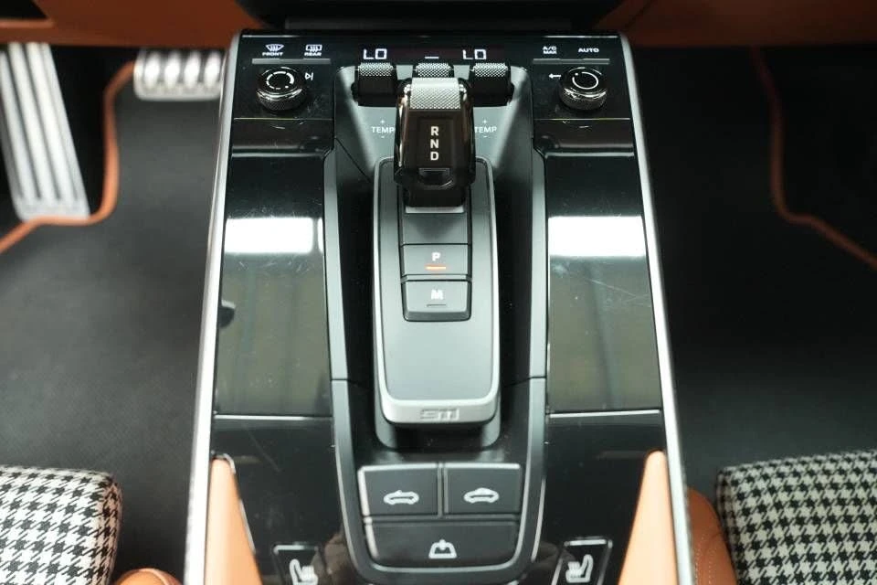 2024 Porsche 992 Turbo S - Image 23 of 31