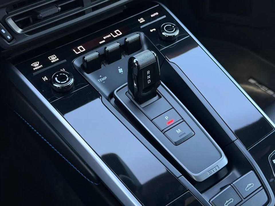 2024 Porsche 992 Turbo S - Image 25 of 31