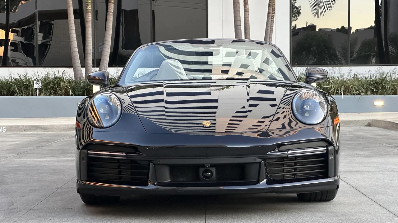 2024 Porsche 992 Turbo S - Image 15 of 31