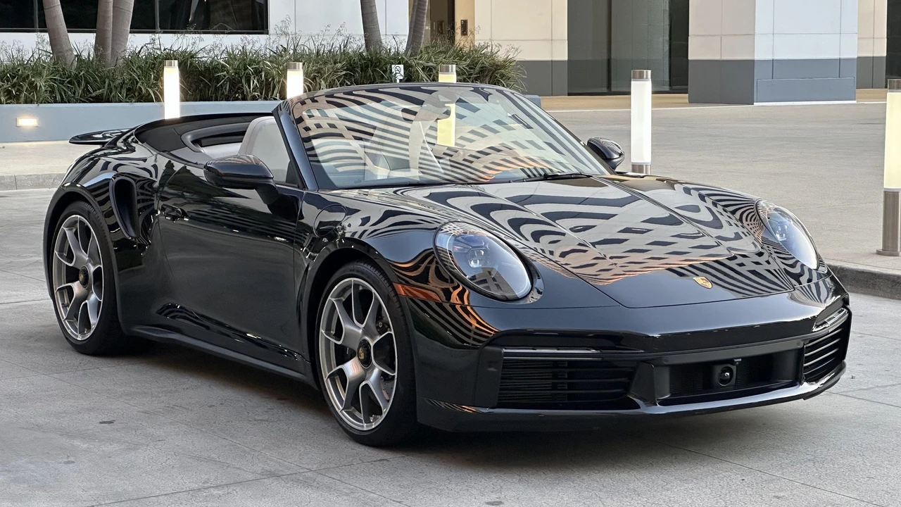 2024 Porsche 992 Turbo S - Image 16 of 31