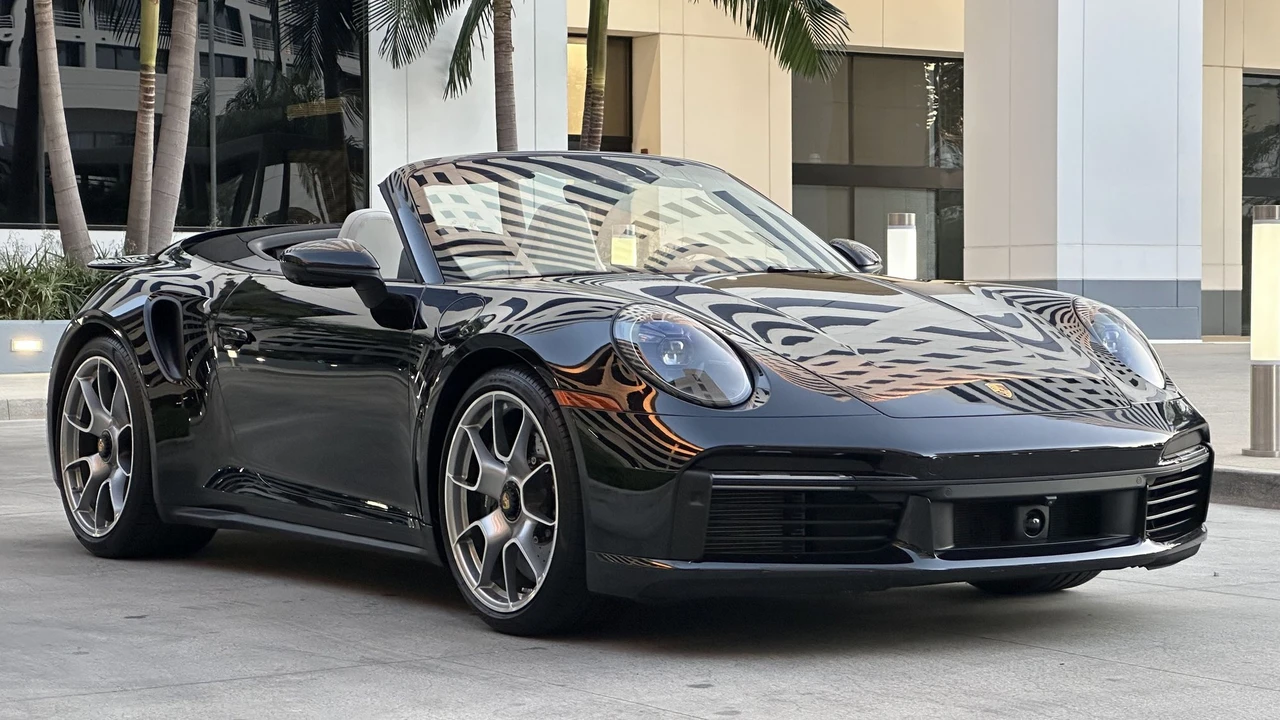 2024 Porsche 992 Turbo S - Image 17 of 31