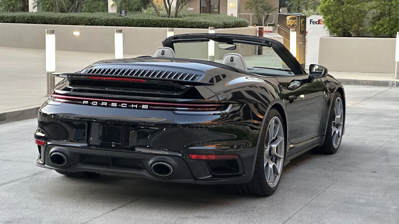 2024 Porsche 992 Turbo S - Image 18 of 31