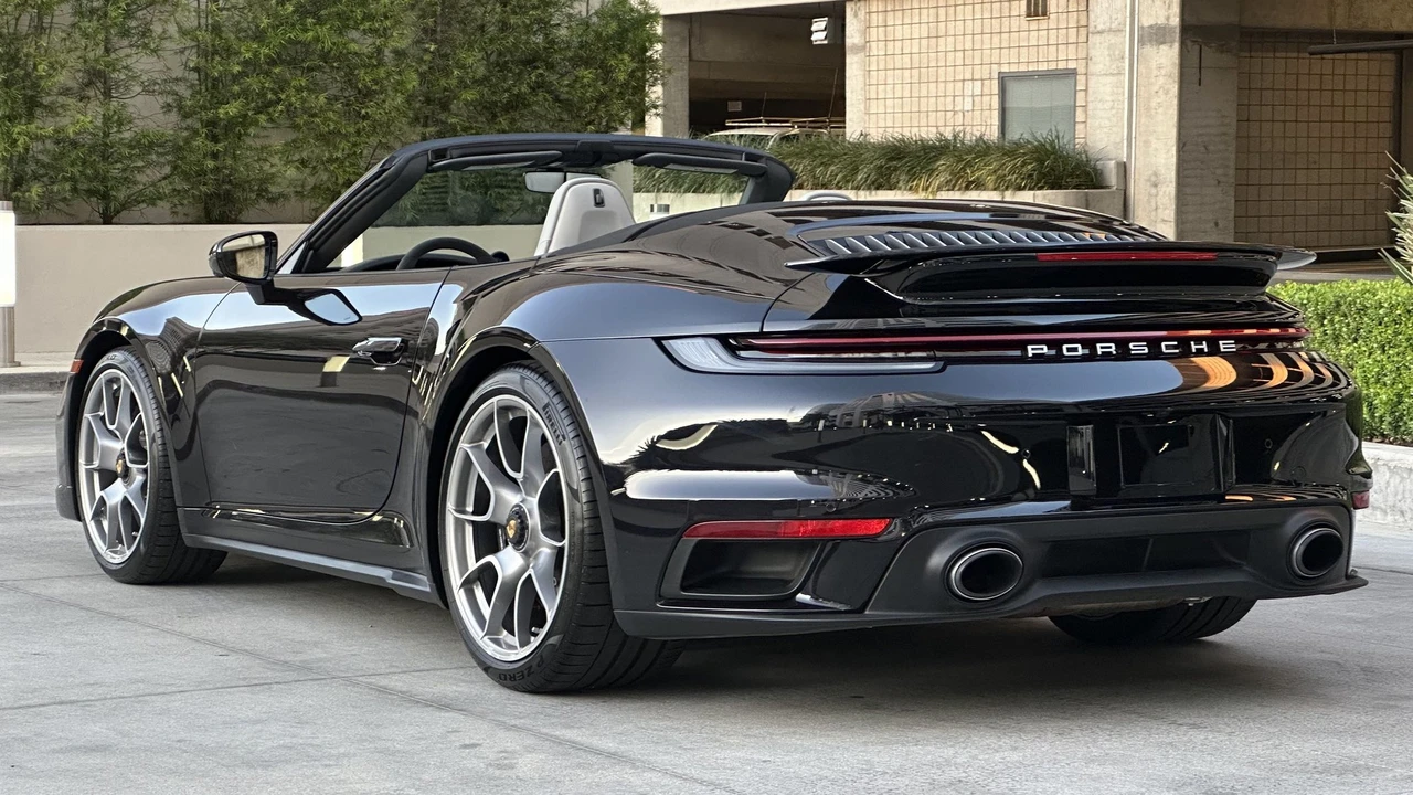 2024 Porsche 992 Turbo S - Image 23 of 31