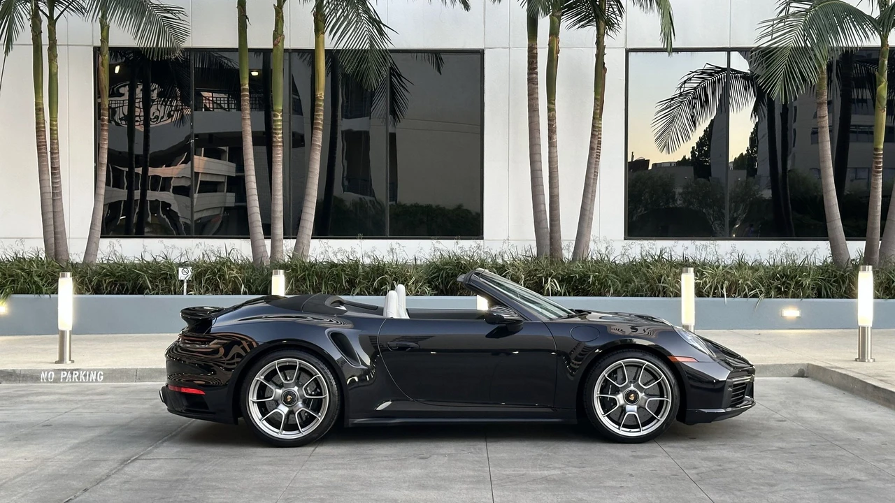 2024 Porsche 992 Turbo S - Image 27 of 31