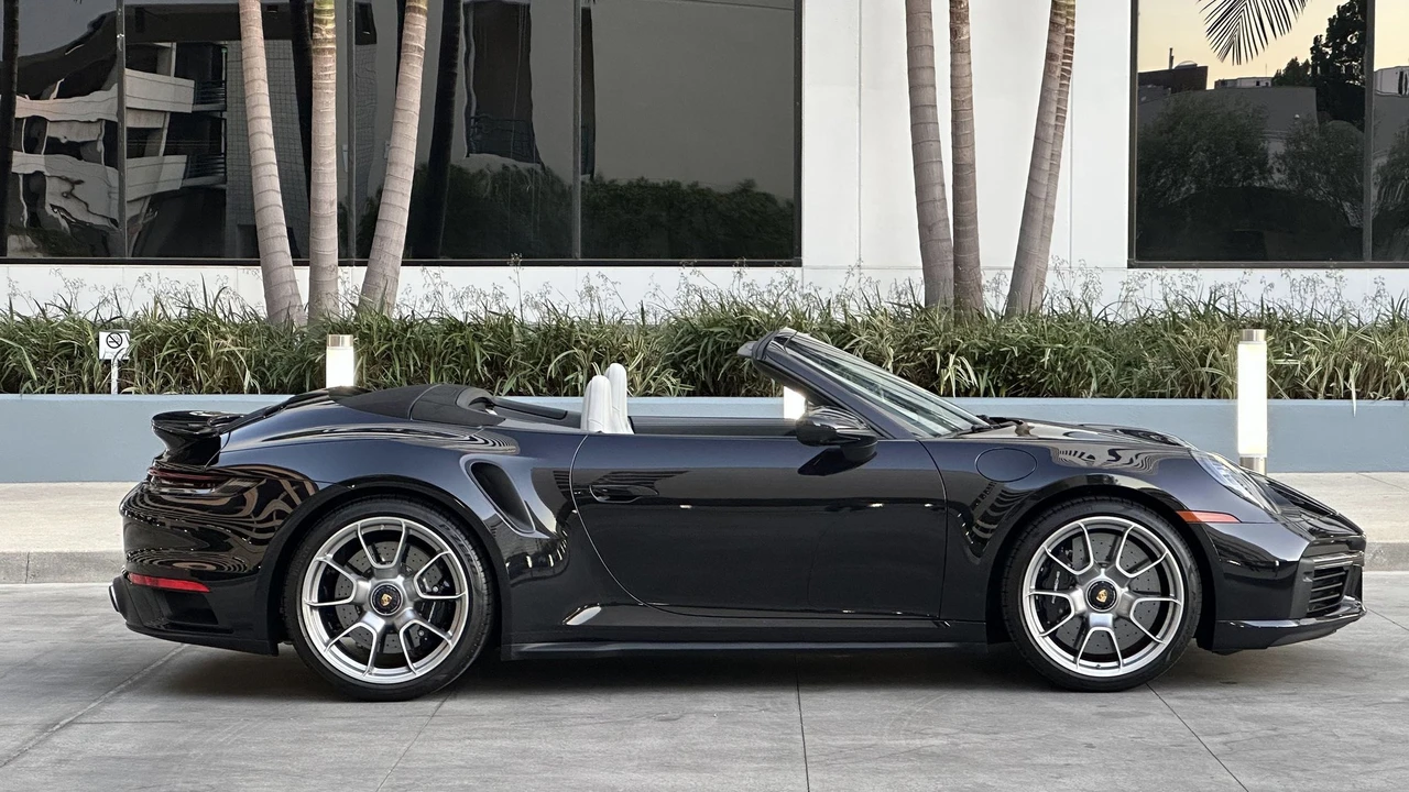 2024 Porsche 992 Turbo S - Image 29 of 31