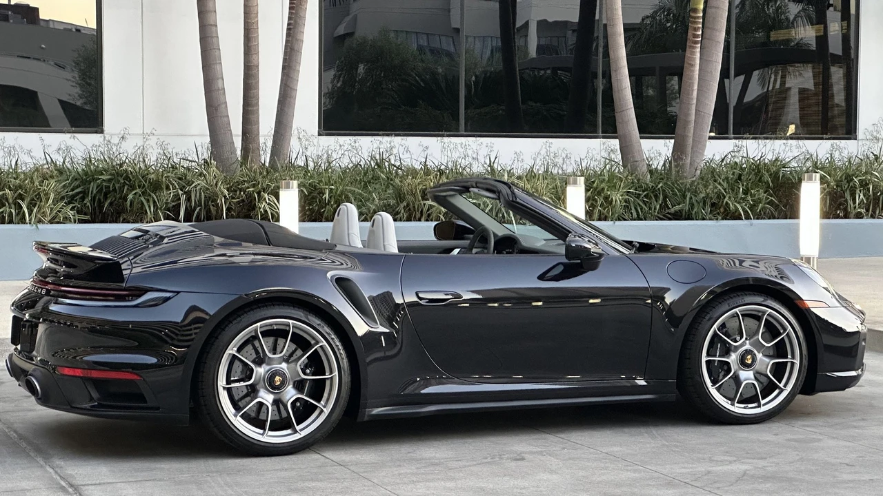 2024 Porsche 992 Turbo S - Image 30 of 31