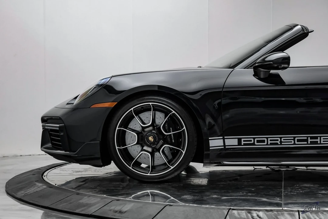 2024 Porsche 992 Turbo - Image 9 of 12