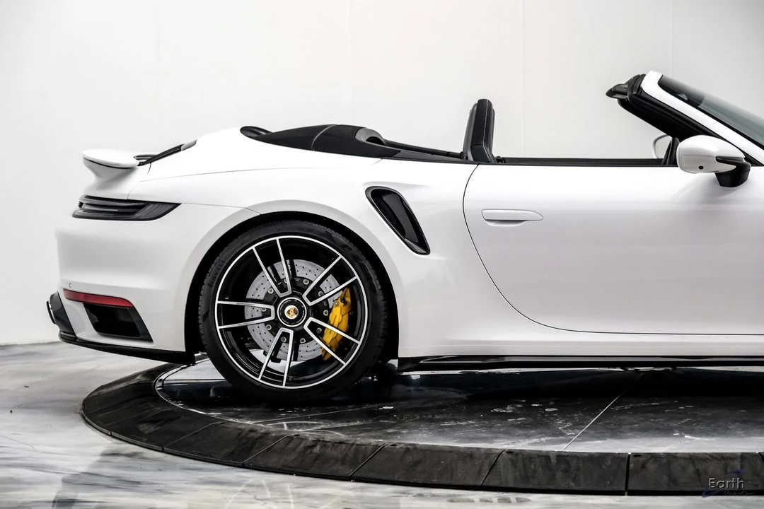 2024 Porsche 992 Turbo S - Image 27 of 31