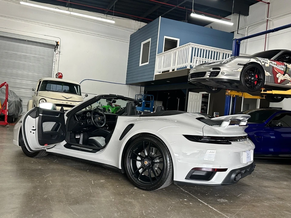 2024 Porsche 992 Turbo S - Image 25 of 31