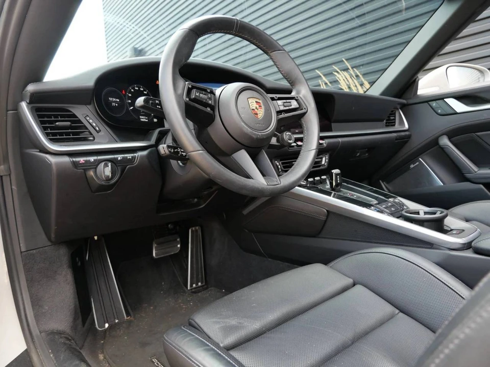 2024 Porsche 992 Turbo S - Image 4 of 4