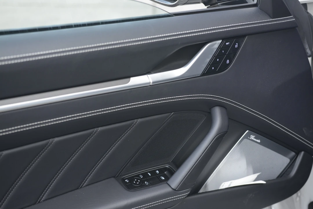 2024 Porsche 992 Turbo S - Image 7 of 27