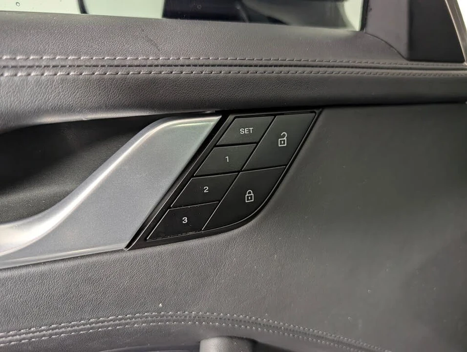 2024 Porsche 992 Turbo S - Image 25 of 31