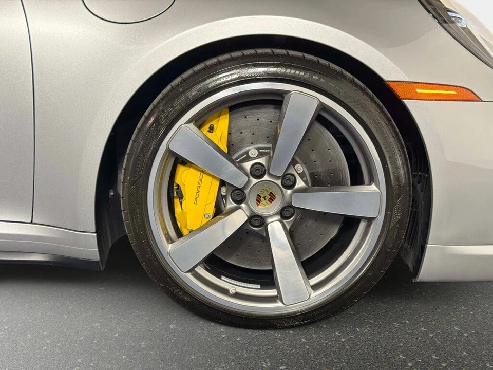 2024 Porsche 992 Turbo S - Image 21 of 31