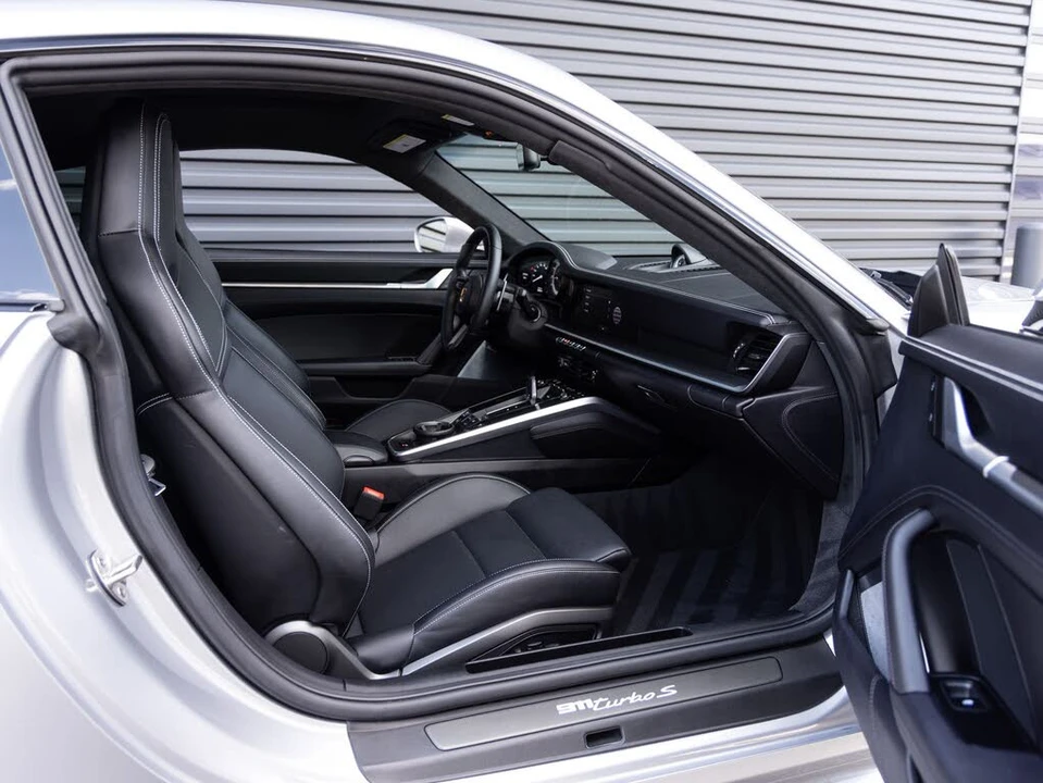 2024 Porsche 992 Turbo S - Image 30 of 31