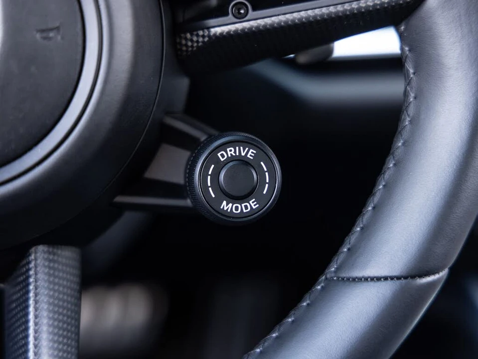 2024 Porsche 992 Turbo S - Image 15 of 31
