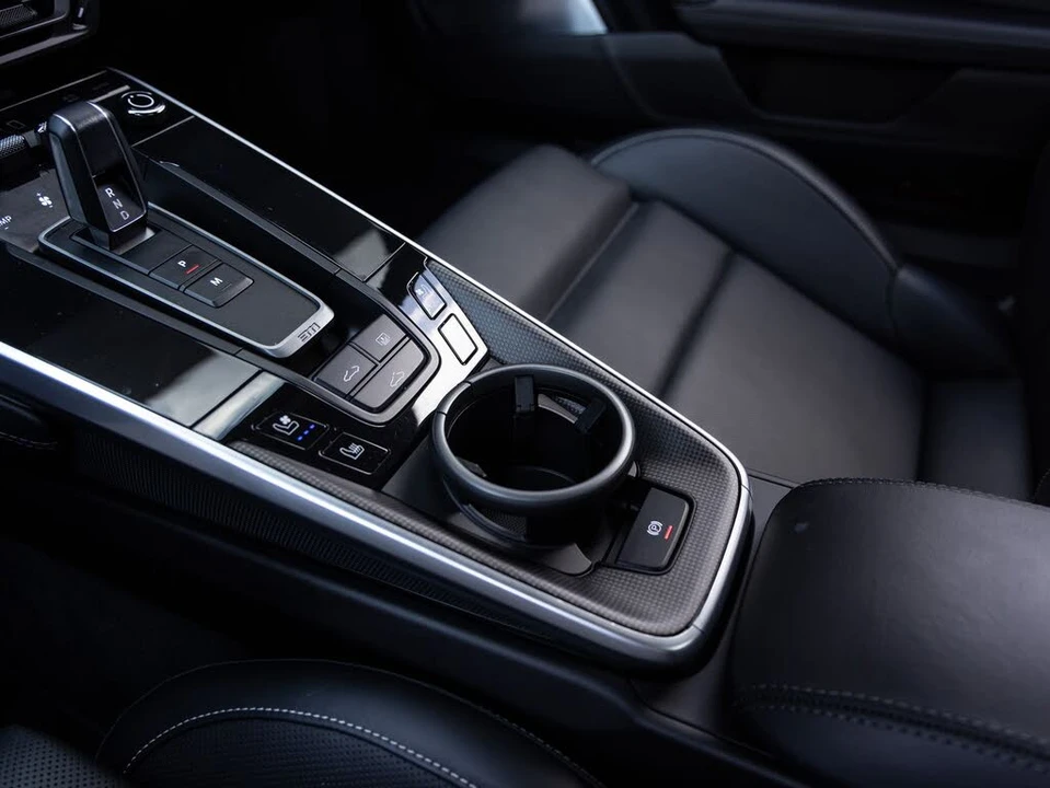 2024 Porsche 992 Turbo S - Image 19 of 31