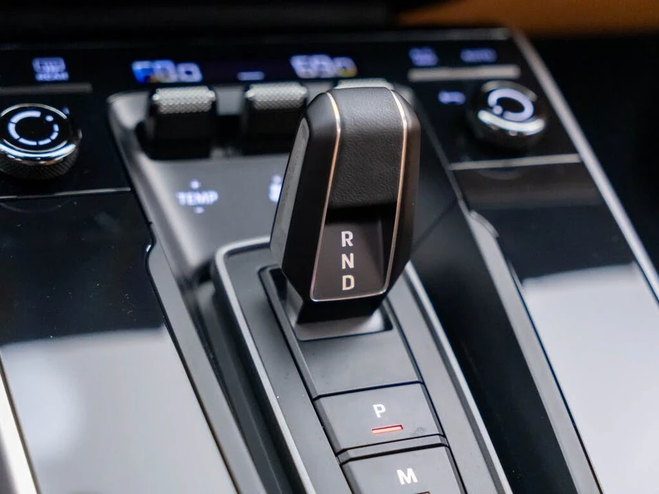 2024 Porsche 992 Turbo S - Image 22 of 31