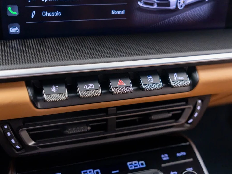 2024 Porsche 992 Turbo S - Image 29 of 31