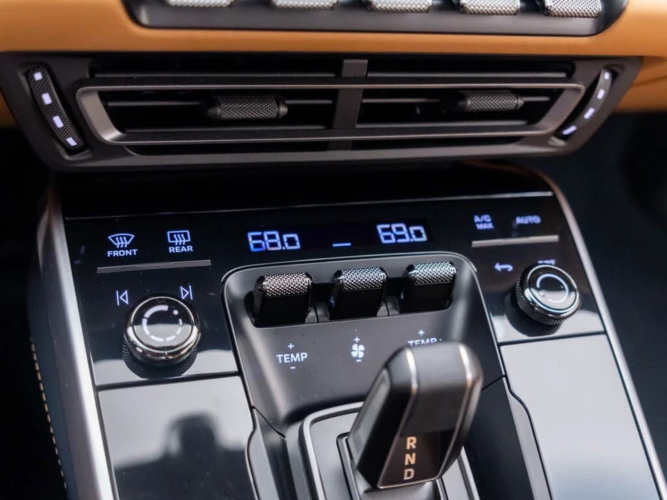 2024 Porsche 992 Turbo S - Image 23 of 31