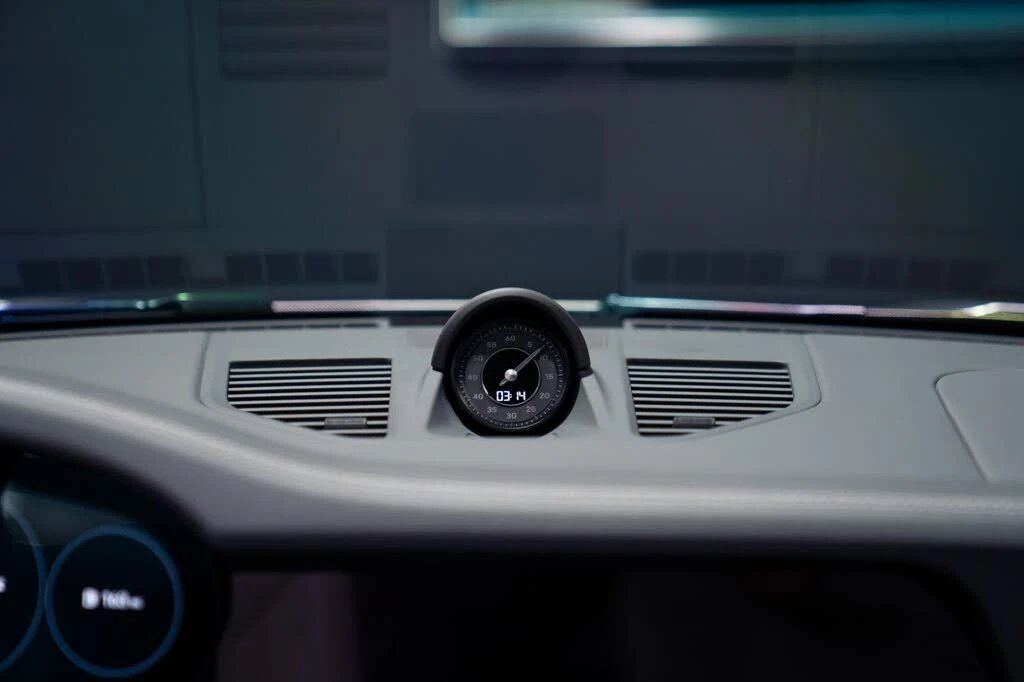 2024 Porsche 992 Turbo S - Image 27 of 31