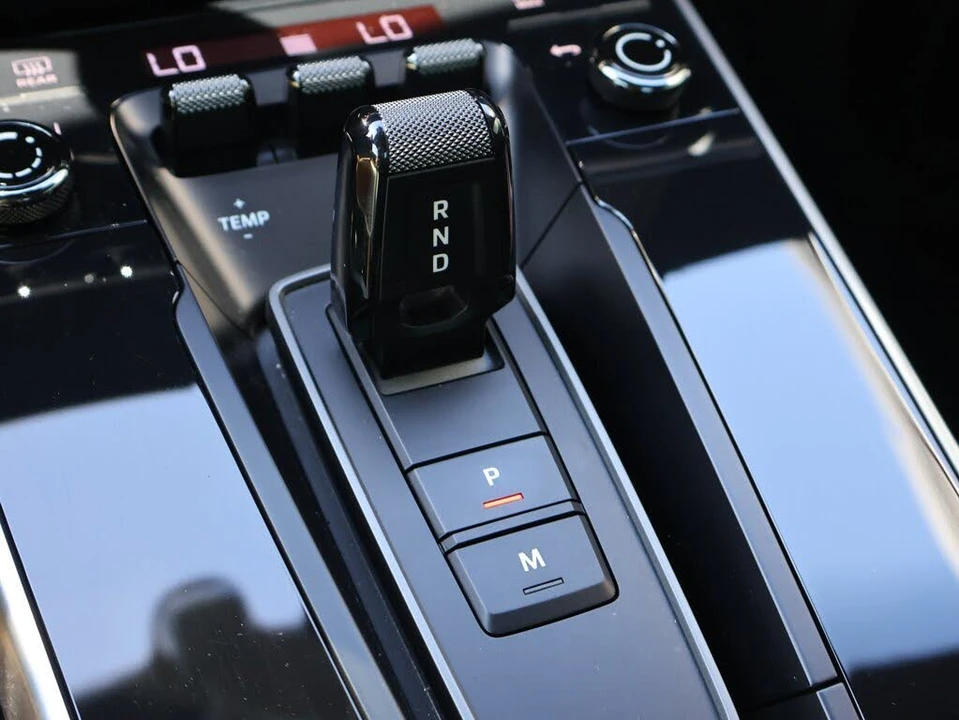 2024 Porsche 992 Turbo S - Image 28 of 31