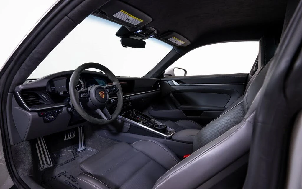 2024 Porsche 992 Turbo S - Image 18 of 23