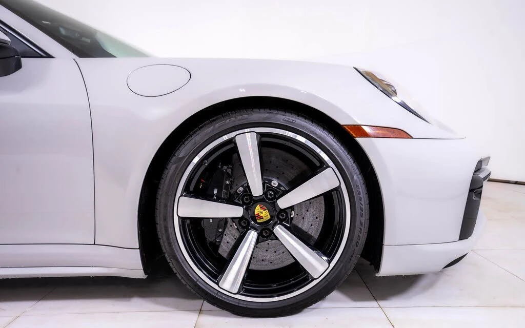 2024 Porsche 992 Turbo S - Image 16 of 23