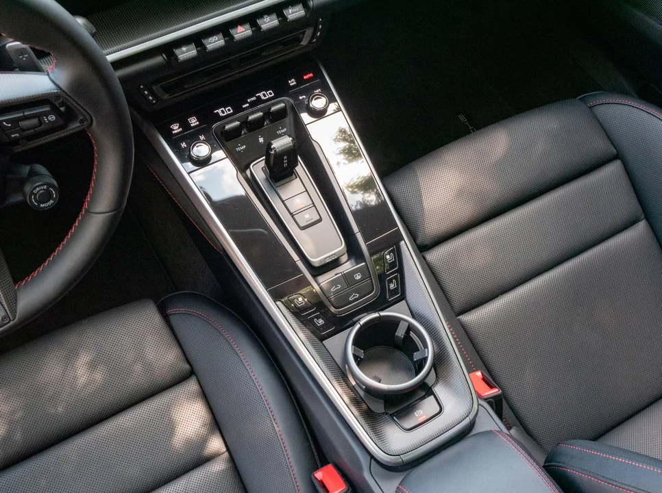 2024 Porsche 992 Turbo - Image 17 of 21
