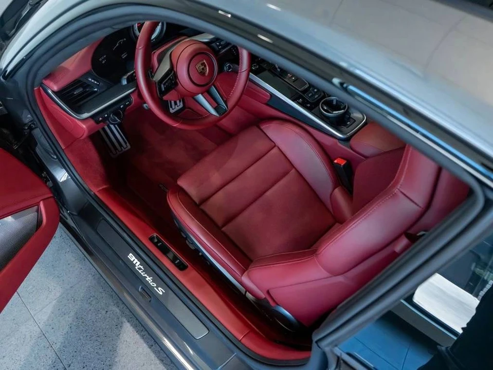 2024 Porsche 992 Turbo S - Image 4 of 5